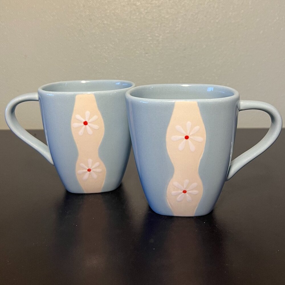 Vintage Pfaltzgraff DAZEE SKY Floral Square Blue Stoneware Cups Mugs Set of 2